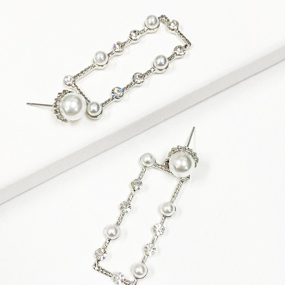 Pearl + Stone mix earring